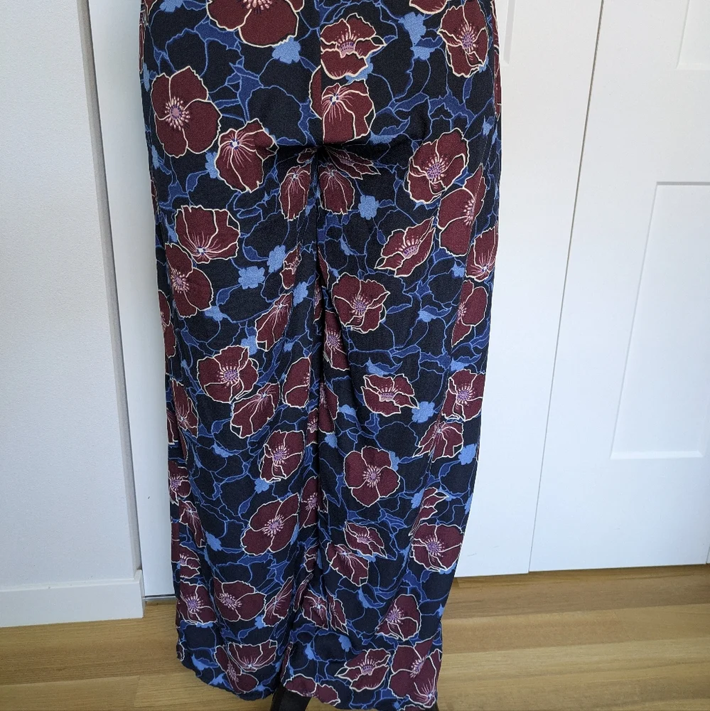Band Of Gypsies Women's Floral Fall cap sleeve jumpsuit romper Size M blue EUC - Picture 10 of 11